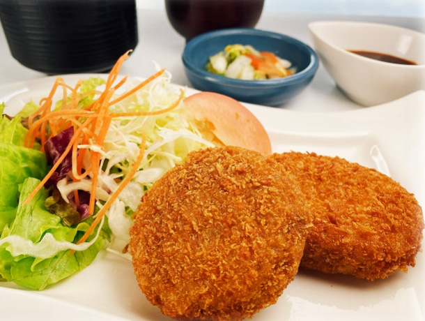 メンチ＆コロッケ盛り合わせ