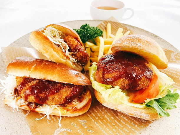 メンチ＆コロッケバーガー